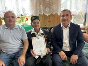Тыл хезмәткәре: “Хезмәт сөю нык булышты безнең буынга”