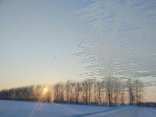 Бүген Әтнәдә аяз болытлы һава
