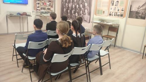 “125 грамм”...