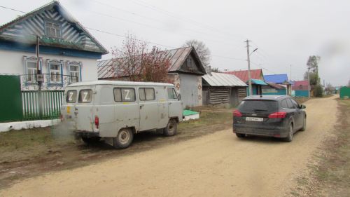 Данил Гаффаров СВОдагы егетләргә «УАЗ-буханка» машинасын бүләк итеп бирде