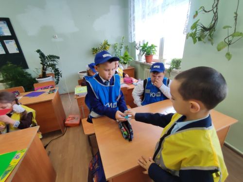 Балалар белән профилактик чара узды