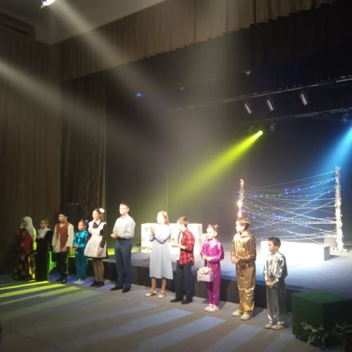 «Сәхнәдәш»ләр телефонга бәйлелеккә борчыла...