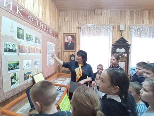 Үз куллары белән тудырган музейга сәяхәт