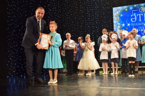 Созвездие-Йолдызлык фестиваленең гала концертыннан фотолар