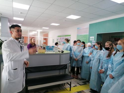 Район үзәк больницасында «Ачык ишекләр» көне узды
