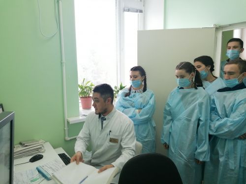 Район үзәк больницасында «Ачык ишекләр» көне узды