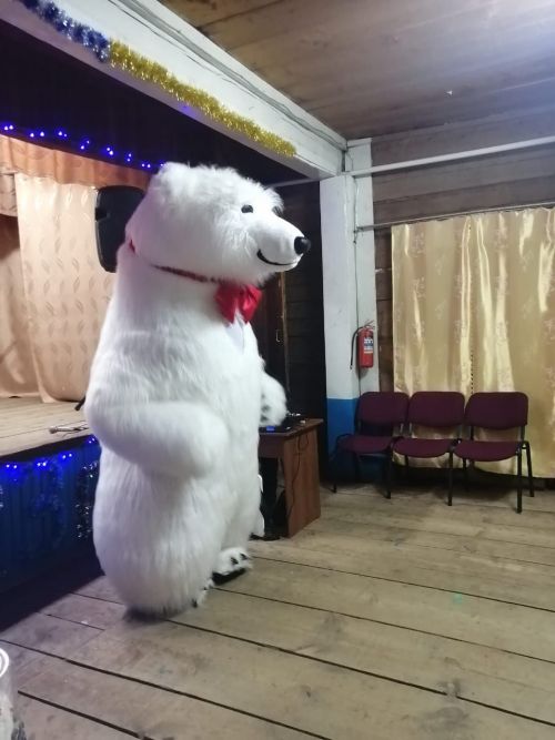 Бәйрәмгә Әтнәдән аю да килгән
