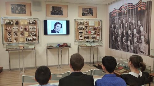 Күлле-Киме мәктәбендә Илһам Шакировка багышланган мәдәни чара булып узды