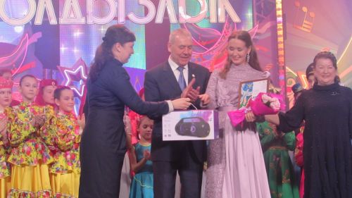 Гала концерттан фоторепортаж