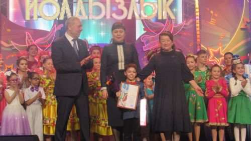 Гала концерттан фоторепортаж