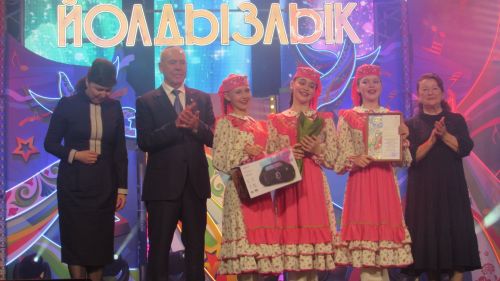 Гала концерттан фоторепортаж