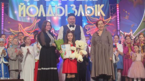Гала концерттан фоторепортаж
