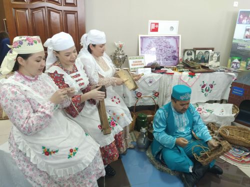 «Тарихта без эзлебез» - фоторепортаж