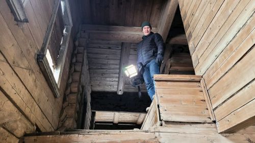 ТНВ каналы журналисты Олы Мәңгәрдә