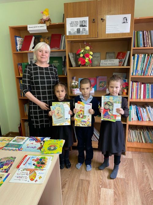 Ташчишмә китапханәсе яңа укучылар кабул итте