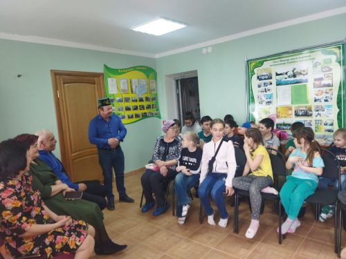 Укучылар театрның тылсымлы дөньясында булдылар