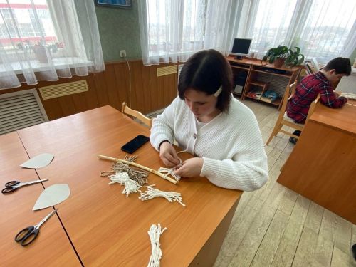 Әтнә үзәк китапханәсендә “Декоратив панно” исемле кызыклы, иҗади осталык дәресе үтте