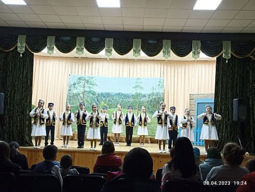 Зур концерт тамаша күрсәттеләр