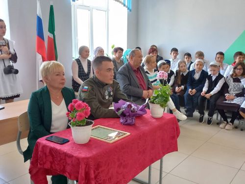 Махсус хәрби операциядә катнашкан Артем Степанов белән очрашу булды