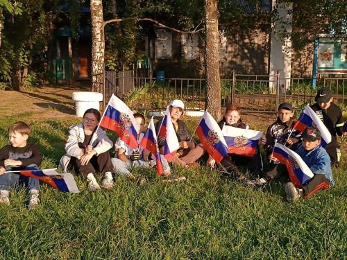 Россия көнен билгеләп үттеләр