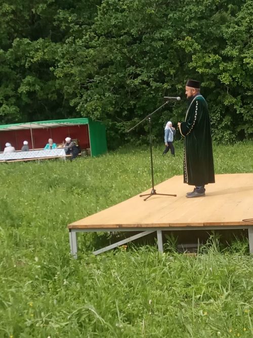 Кала тавы: янәшәдә - «Әләшә»