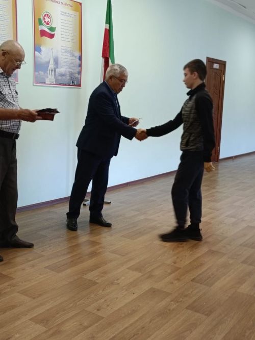 Күәм мәктәбе укучылары ГТО аерымлык билгеләрен алдылар