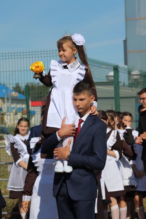 1 сентябрь бәйрәме Олы Әтнә (фоторепортаж)