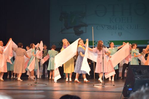 «Әтнә көен сузыйк әле...»(Фоторепортаж)