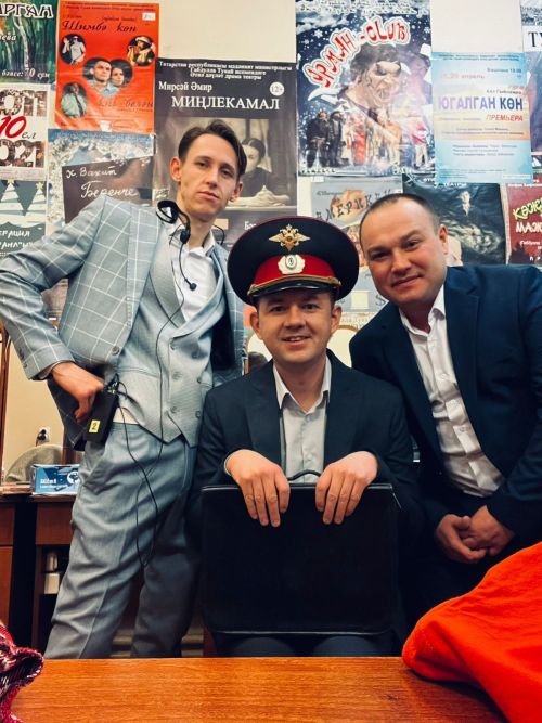 Әтнә театры өй түрендә кем хуҗа булуын ачыклады