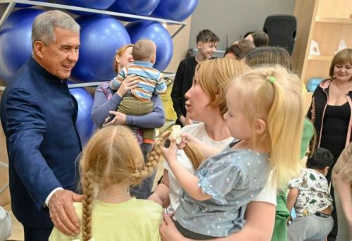Миңнеханов «Яратам» клубы турында: Биредә һәркем ниндидер кызык әйбер табачагына ышанам