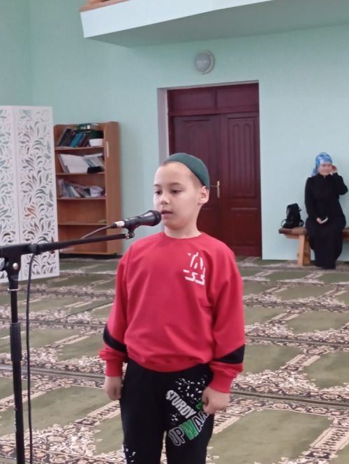 Олы Әтнә мәчетендә - Тукай теле