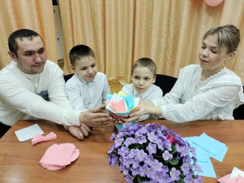 Гаилә һәрбер кешенең иң асыл кыйммәтләренең берсе