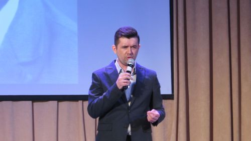Бәрәскә мәдәният йортында Камал театры артистлары чыгыш ясады
