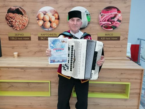 Әтнә районы ветераннары 8нче Республикакүләм “Балкыш” үзешчән башкаручылар фестиваленең зона турында катнаштылар