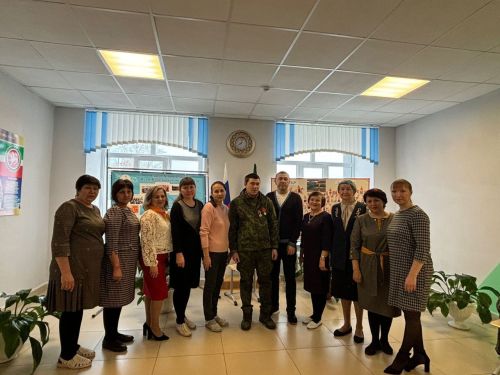 Махсус хәрби операциядән вакытлыча ялга кайткан авылыбыз  Нияз Хәсәнов  белән очрашу