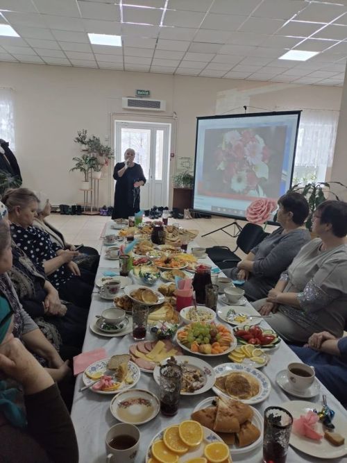 Тормышыбыз бизәге сез, кадерле хатын-кызлар!