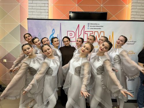 «Ал чәчәк» үрнәк бию коллективы 1нче дәрәҗә лауреат булды