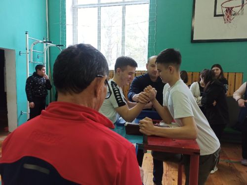 Студентлар арасында ярыш булды