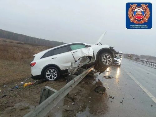Машина урталай «киселгән», йөртүчесе авыр хәлдә