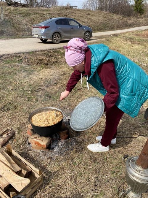 Иске Өҗемдә «Карга боткасы» пешерделәр