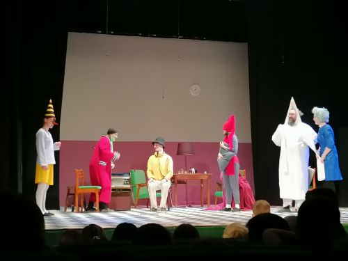 Шарыпово шәһәренең дәүләт драма театры Әтнәдә