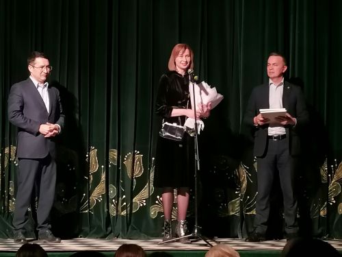 Шарыпово шәһәренең дәүләт драма театры Әтнәдә