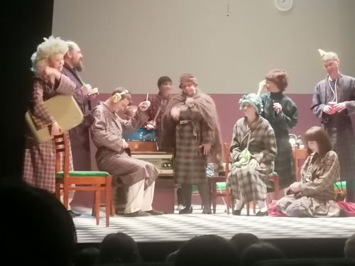 Шарыпово шәһәренең дәүләт драма театры Әтнәдә