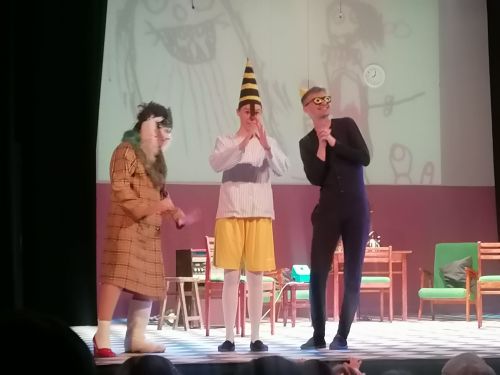 Шарыпово шәһәренең дәүләт драма театры Әтнәдә