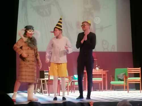 Шарыпово шәһәренең дәүләт драма театры Әтнәдә