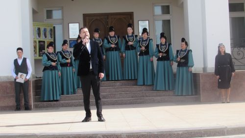 Бәйрәм бүген!