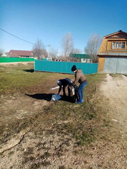 Бордюрларны, агачларны агарттылар