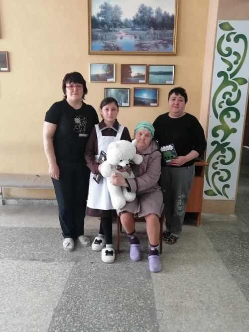 Рүзәл ялга кайтканда үзе белән алып кайткан булган...