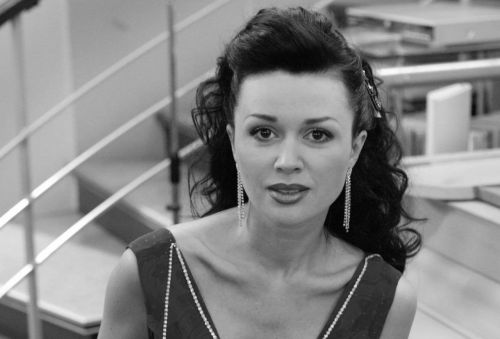 Актриса Анастасия Заворотнюк вафат булган