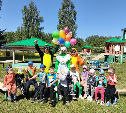 Бәхетле балачак